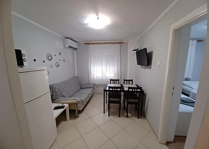 Apartment Sidro *