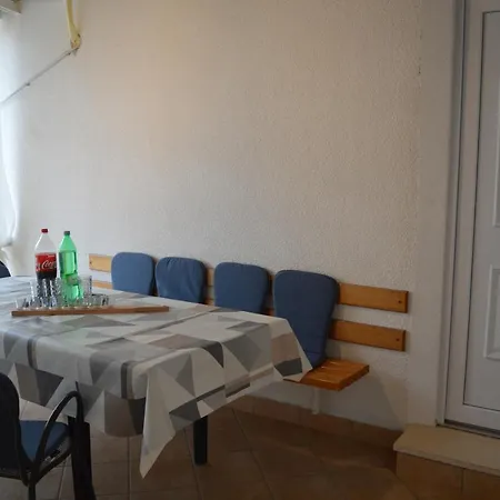 Sidro Apartment