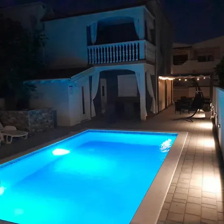 Apartment Sidro