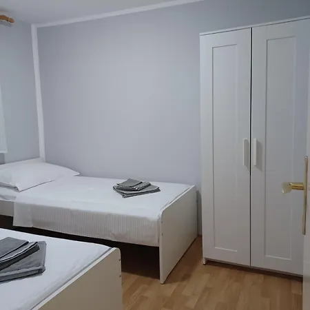 Sidro Apartment